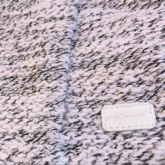 7 For All Mankind Girls White Black Sweater Top - Picture 2 of 7